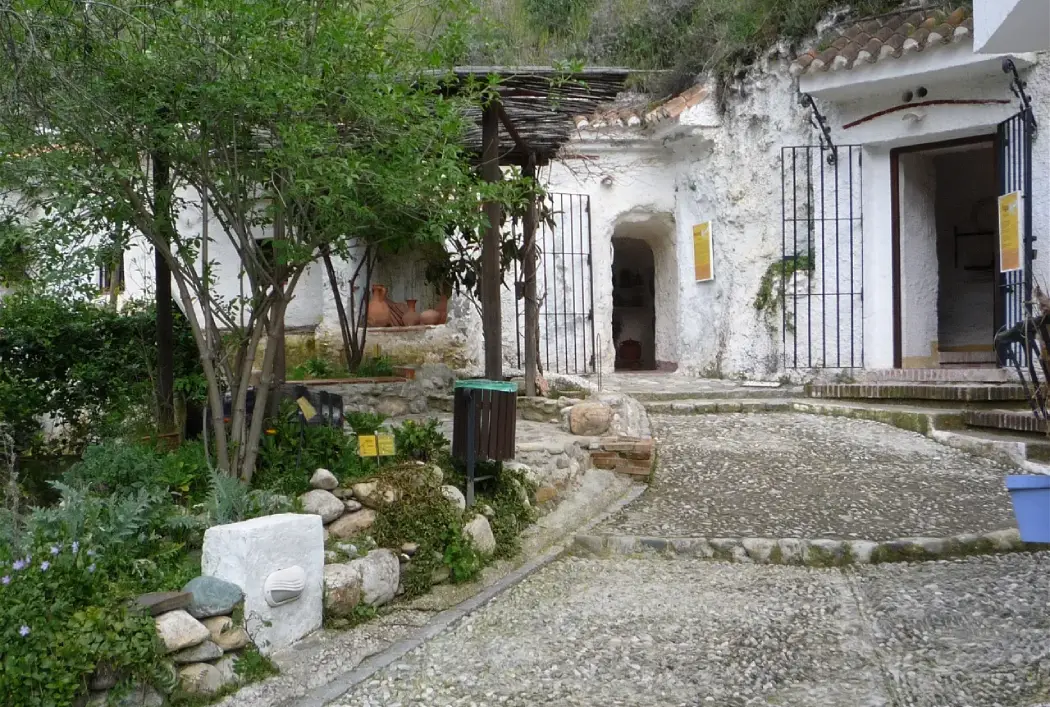 A pathway leading to the Sacromonte Caves